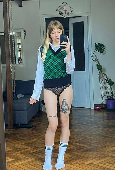 angelica big tits ヌードモデル 写真