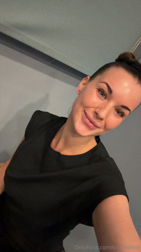 ディスコード トランス OnlyFans 美しいヌード 写真