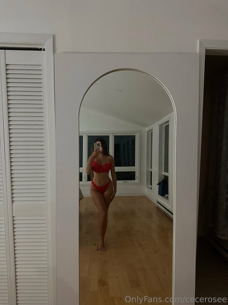 レズビアン ストラップオン OnlyFans 美しいxxx 写真