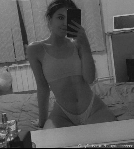 babydeeeefree かわいいスター 画像