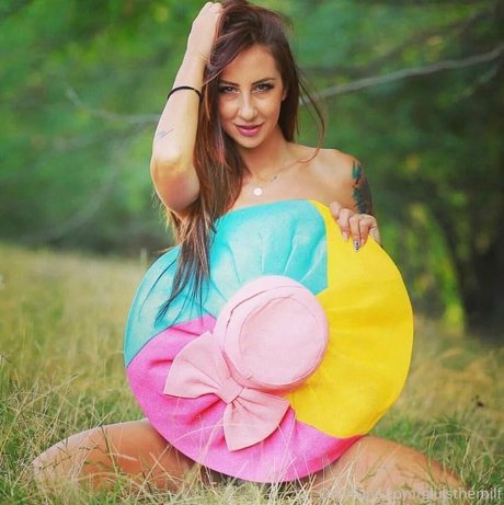 最もホットなOnlyFans 美しいポルノ 写真