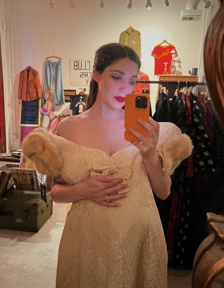 prettysadiereed ヌードスター 写真