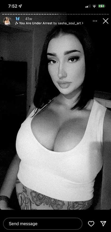 Carla Dior セックス女優 写真