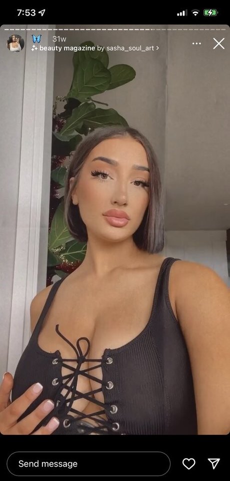 Carla Dior セクシーなポルノスター ギャラリー