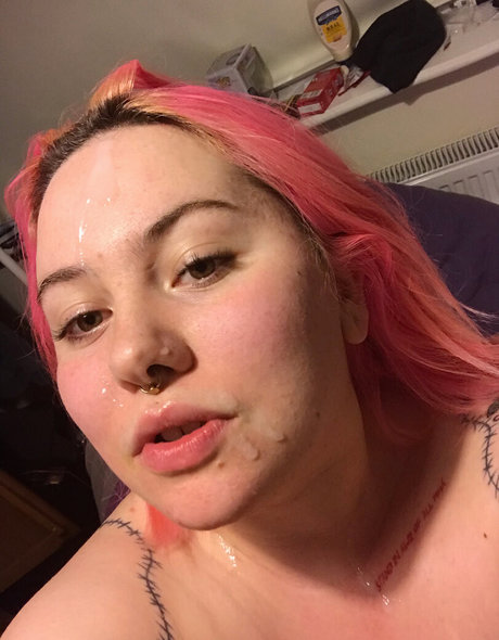 squishkween XXXモデル 写真