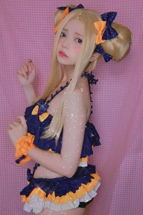 miu cosplayer top profile image