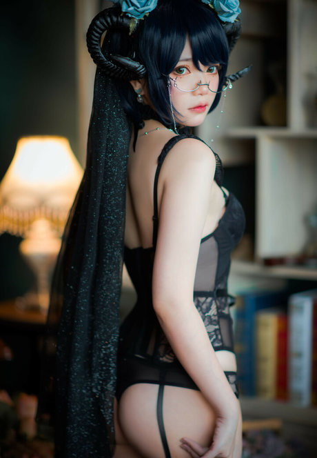 miu cosplayer かわいいモデル 写真