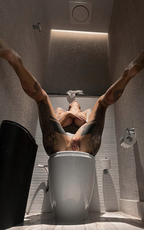 ディスコード トランス OnlyFans xxx 写真