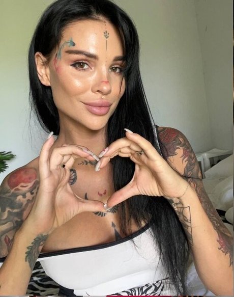 Crazycouple アートスター 写真