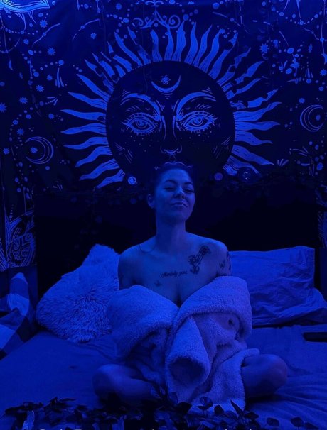 vesteraalenhotmama 無料モデル ギャラリー