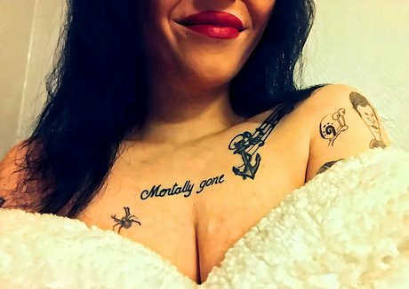 vesteraalenhotmama ポルノスター 独占 アーカイブ