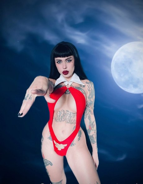 金髪の小柄なOnlyFans ポルノグラフィック 写真