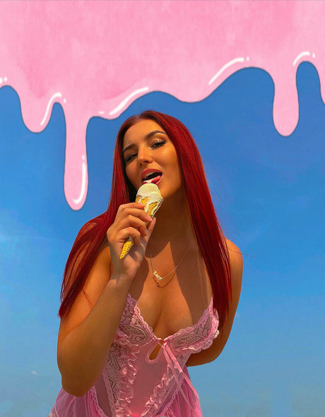 choosylucy エロティックモデル 画像