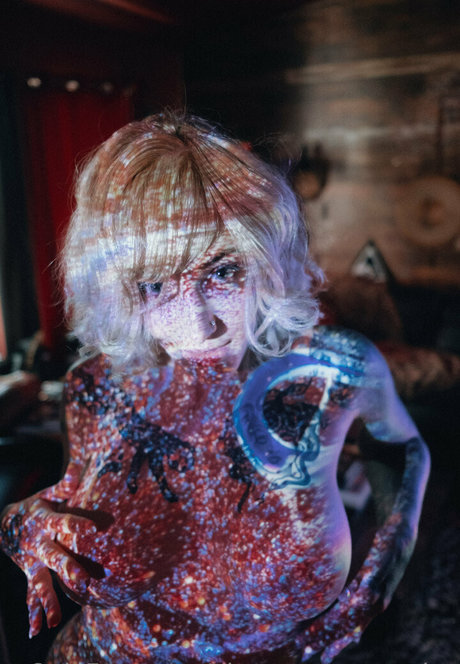 ohrangutangerotica ポルノモデル ギャラリー