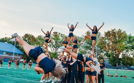 Taylor Johnson Cheer セクシーなポルノスター 画像