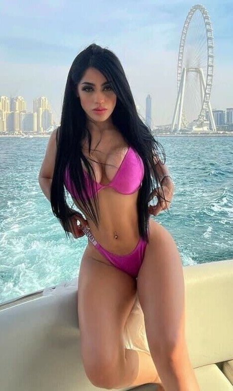 Chris Medina ポルノスター 独占 写真