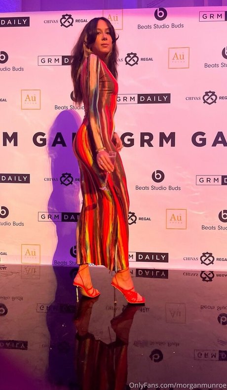 morganmunroe かわいいポルノスター 写真