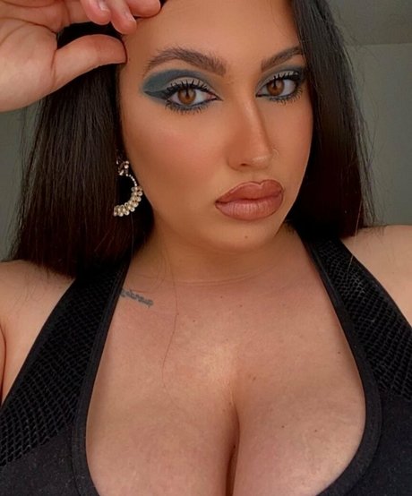 大きな黒い猫OnlyFans アートxxx 画像