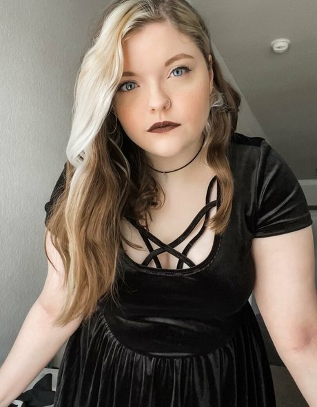 Meg Kaylee 独占女優 ギャラリー