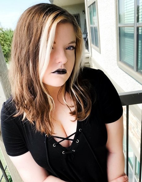 Meg Kaylee ポルノ女優 写真