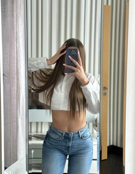 Inna Chimi 完璧なモデル 画像