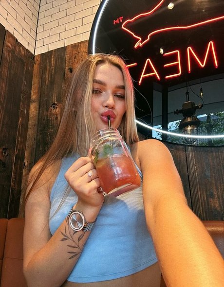 Inna Chimi ヌード女優 写真