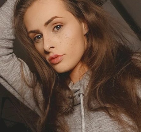 ティーンのおっぱいOnlyFans 素敵 写真