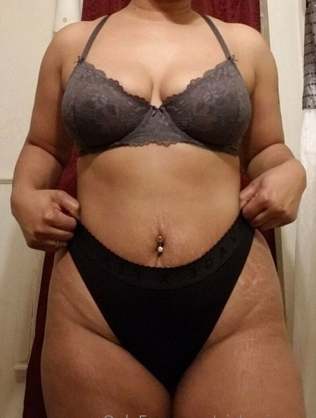 nickeyjames 高品質女優 写真