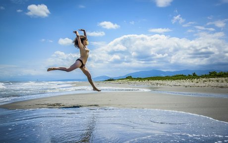 Lale Sezer HDスター 画像