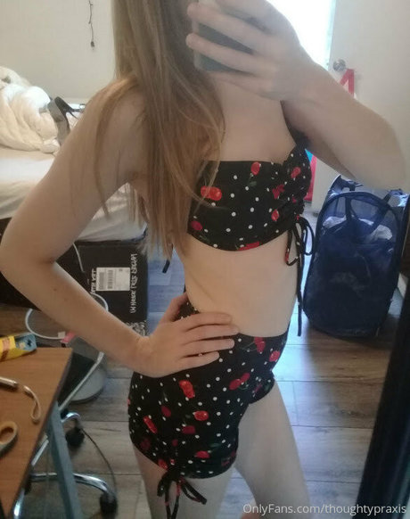 thoughtypraxis 裸のポルノスター ギャラリー