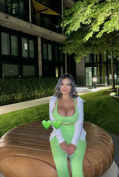 Karina__1 ヌードモデル 画像