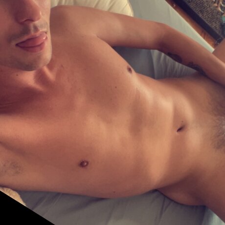 Ash Ketcher かわいいスター 画像