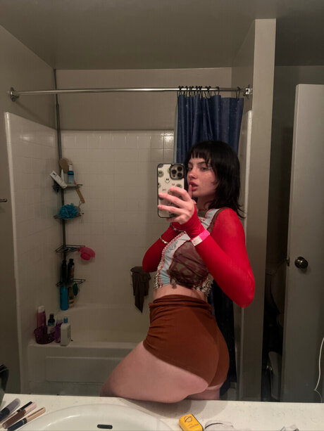 J A D E ポルノスター 写真