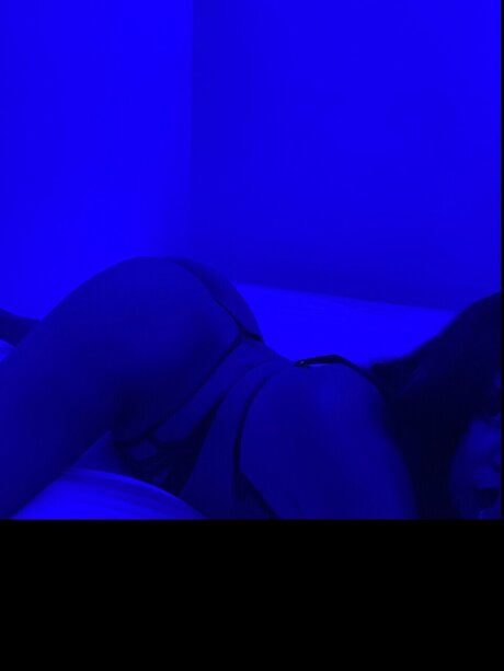 Vann ポルノスター ヌード 写真