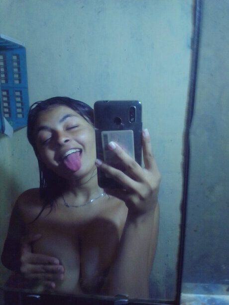 _lu_ 裸モデル 画像