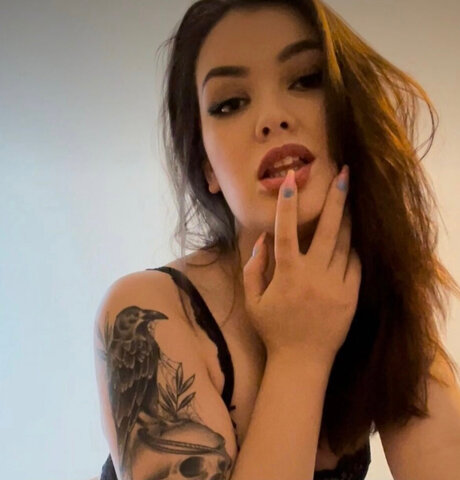 Rova_ 美しい女優 画像