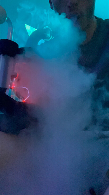 CloudBlowinJerk_ ホットなモデル 写真