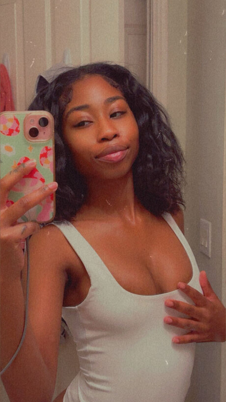 stassie アートモデル 写真