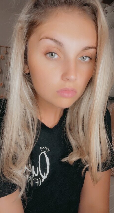 BrookeStone0606 ポルノスター ベスト 写真