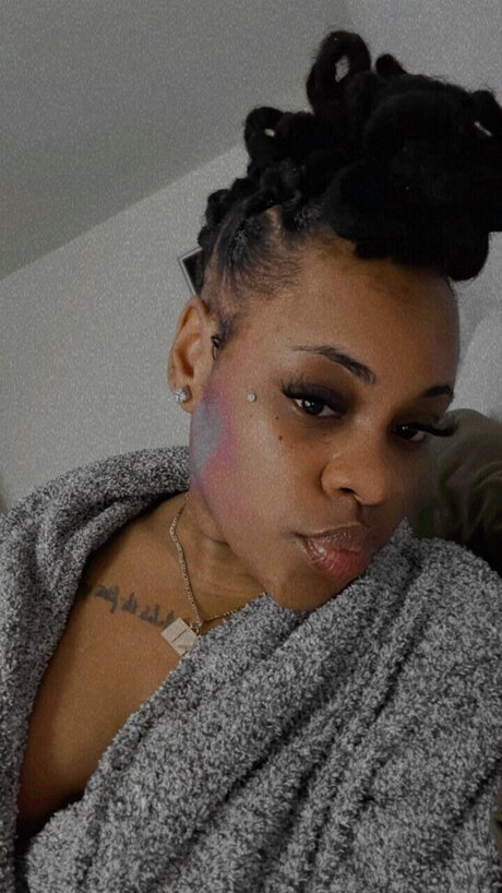 EMPRESS セックス女優 画像