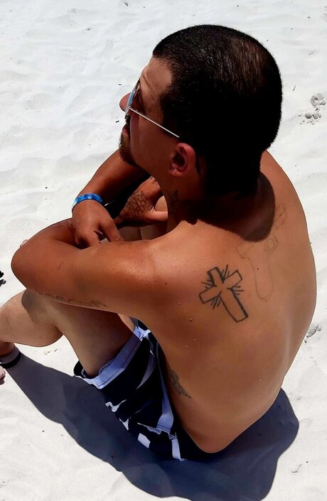 Johnny amp ampChas 無料モデル 画像