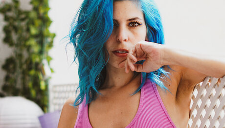 Luci rnaga ヌードのポルノスター 写真