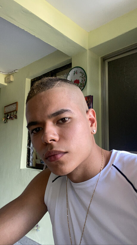 Alessandro Harris xxx女優 画像