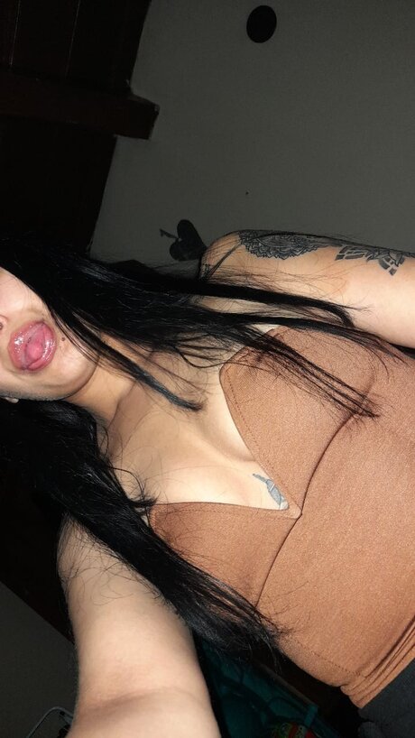 小柄なブロンドの熟女OnlyFans ベスト 写真