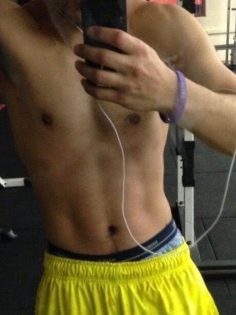 UnCutRomanian アートモデル 画像