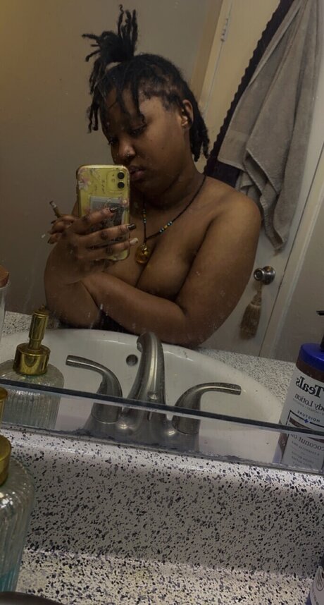 Rashya アダルト女優 写真