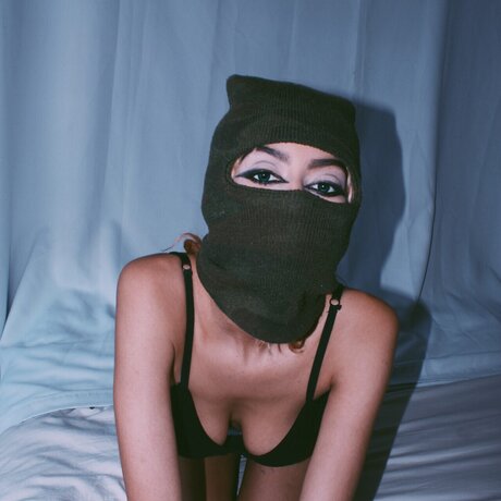 LUDA LUNA 高品質モデル 写真