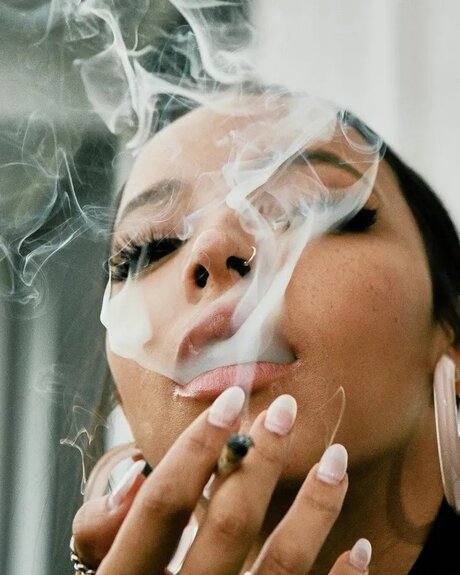 Call me siss 素敵なモデル 写真