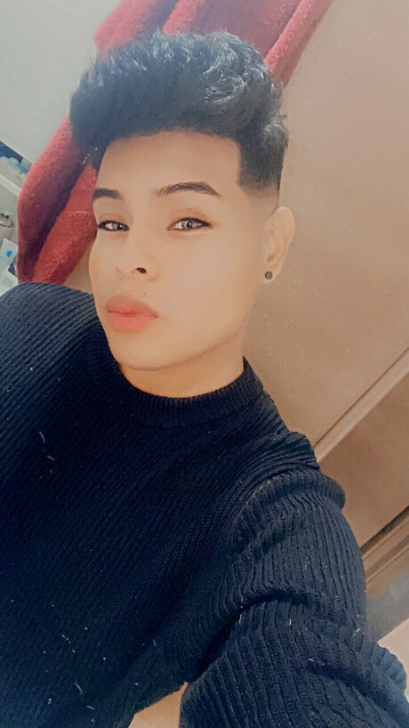 joel loor ruiz ヌードモデル 画像