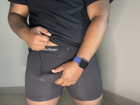 Blackitect セクシーモデル 写真